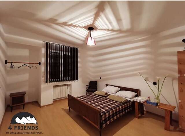 Хостелы 4 Friends Hostel Ереван-8